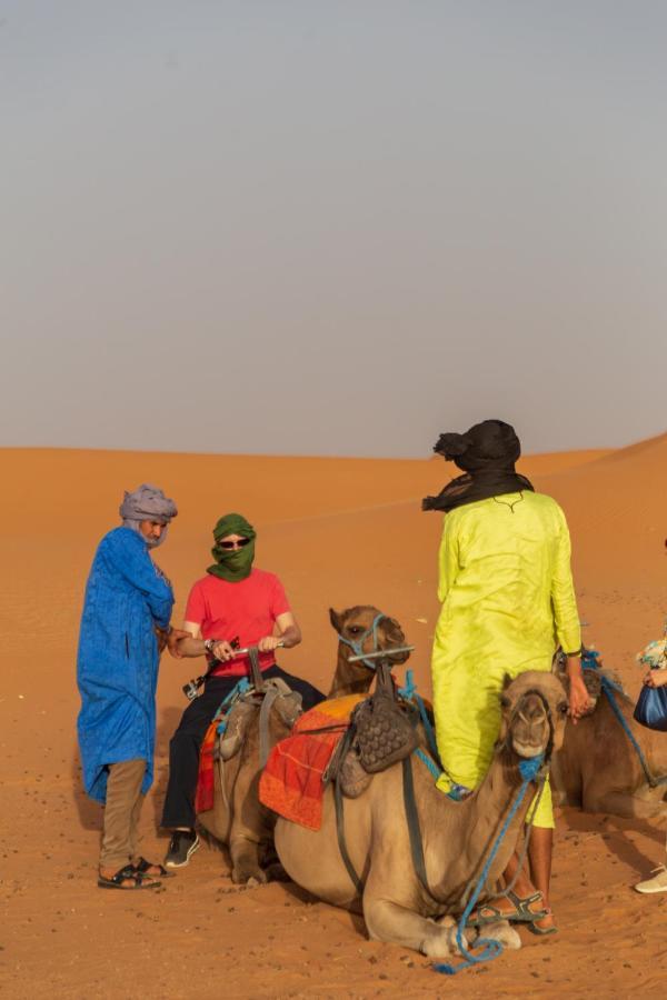 Merzouga Traditional Tents With Heating Hotel Екстериор снимка